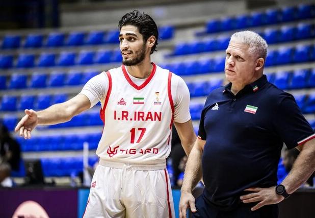 مانولوپولوس: از بسکتبالیست‌ها راضی‌ام/ بازی راحتی در انتظار ما نخواهد بود