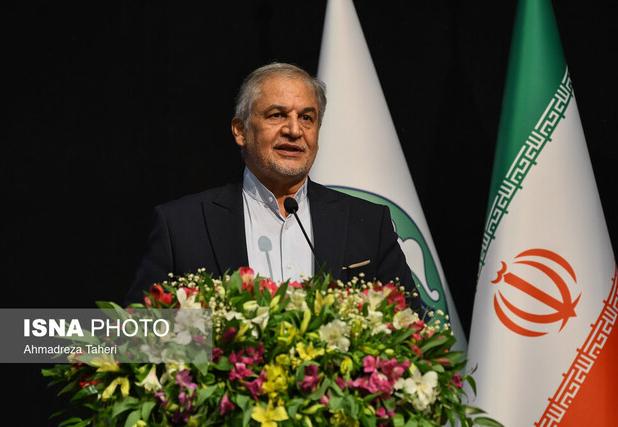 رئیس اسبق دانشگاه صنعتی اصفهان: پژوهش بدون آزادی آکادمیک به توسعه پایدار منتهی نمی‌شود