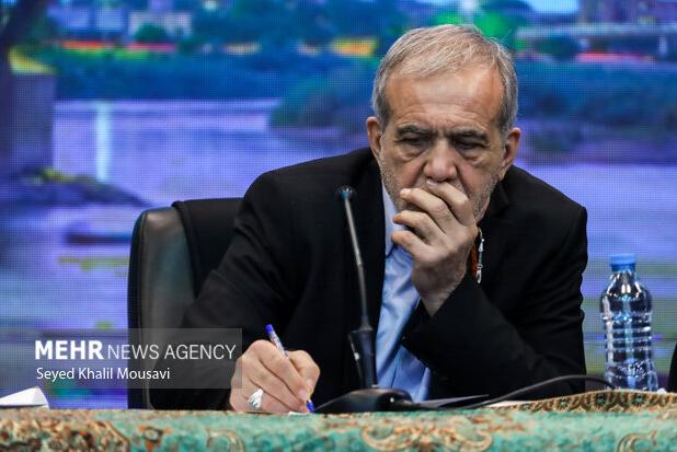 احساس زندانی شدن دارم اما از سویی لذت‌بخش است