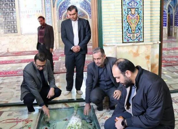 تجدید بیعت با شهدای سمنان در آیینی فرهنگی به مناسبت هفته کتاب