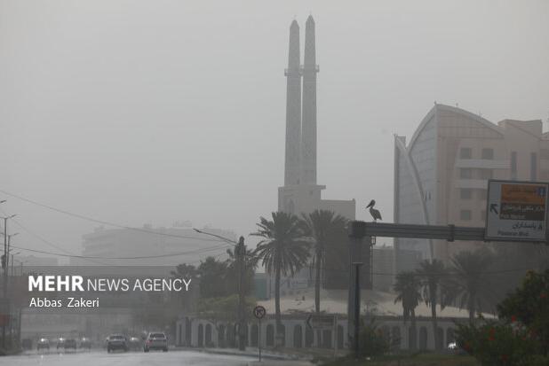 وزش باد شدید و گردوخاک در استان یزد