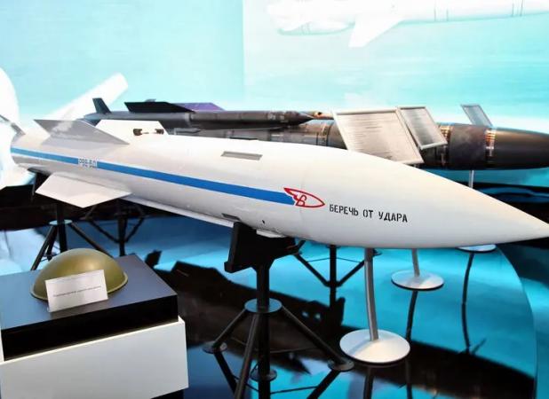 خطرناک‌ترین موشک‌های سوخو ۳۵ برای شکار دشمنان