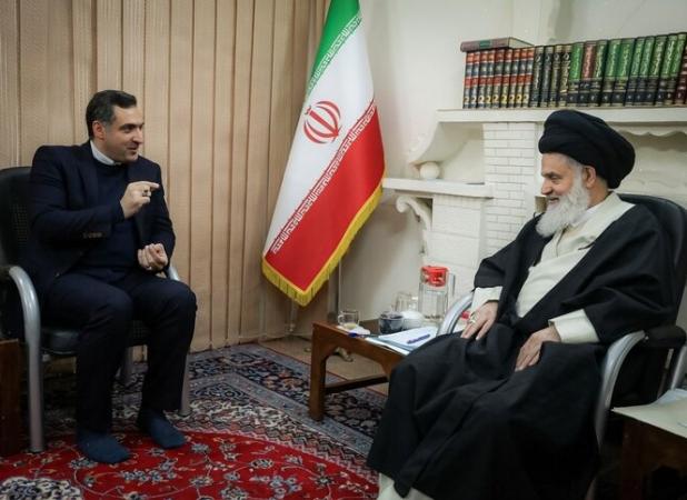 توجه هم‌زمان به پایداری عملیاتی و مطالبات اجتماعی مردم خارگ