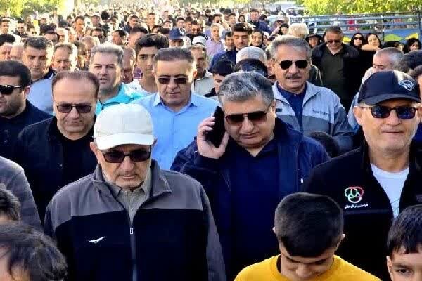 پیاده‌روی خانوادگی، بستری برای تأمین نشاط اجتماعی است