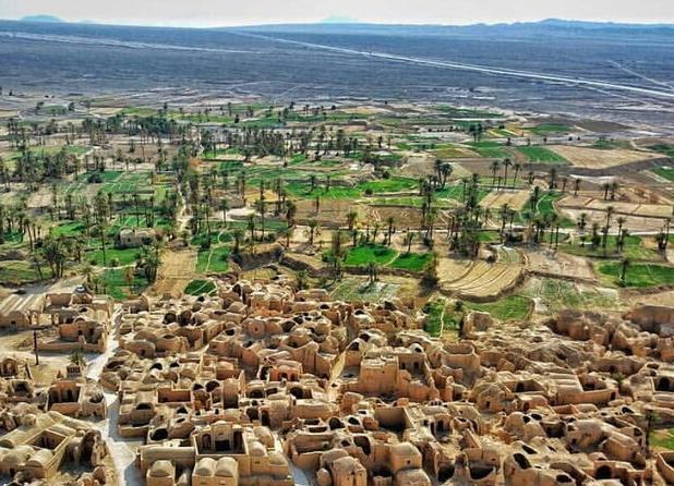 اصفهک؛ روستای خشتی که گردشگری پایدار را تجربه می‌کند