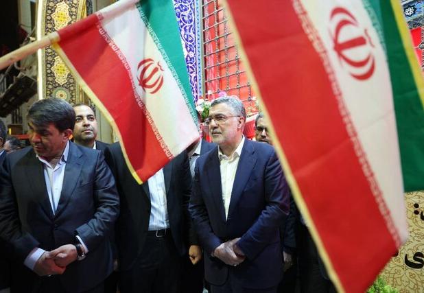 وزیر بهداشت وارد کرمان شد/ ادای احترام به شهدا، نخستین برنامه سفر دو روزه ظفرقندی