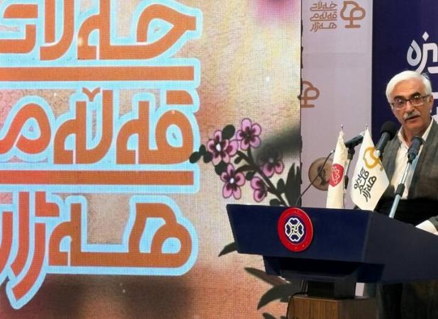 آموزش زبان مادری حق مسلم کردها است