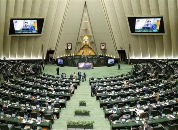 شفافیت تحصیلات و سوابق مدیران و کارکنان دستگاه ها