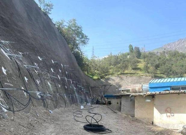عملیات پایدارسازی دیواره ۱۸ متری گلابدره در مراحل پایانی است