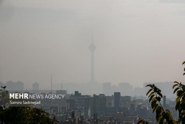 وضعیت هوای تهران قرمز است؛ افزایش شاخص آلودگی هوا