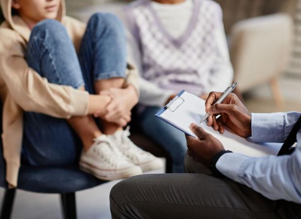 تأثیر محرومیت اجتماعی بر سلامت روان نوجوانان