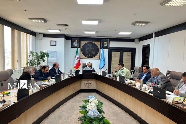 برخورد بدون اغماض با عناصر دخیل در شبکه‌های قاچاق سوخت