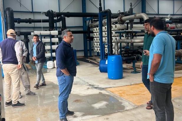 نظارت میدانی بخشدار از مراکز حیاتی و زیرساخت‌های خدمات‌رسان در شرایط بارندگی