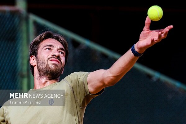 تنیس ایران با کمبود بازیکن حرفه‌ای روبرو است/ انتقادها منصفانه نیست