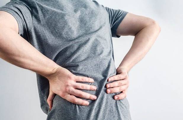 چرا کمردرد می گیریم؛ ردپای سرطان در ستون فقرات