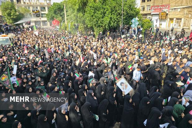 مردمان سرزمین مقاومت با اشک و غرور، حماسه آفرینی کردند