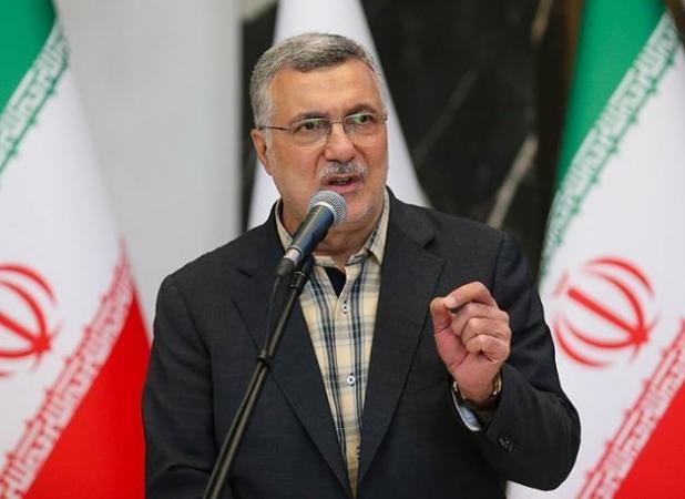 باید اعتماد مردم به داروهای تولیدی جلب کنیم