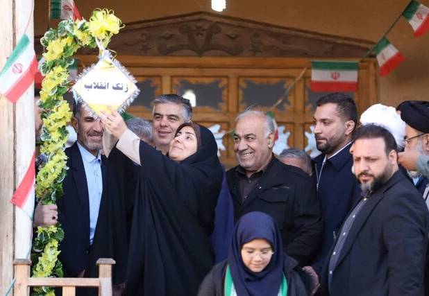 زنگ انقلاب در بیت تاریخی امام راحل نواخته شد