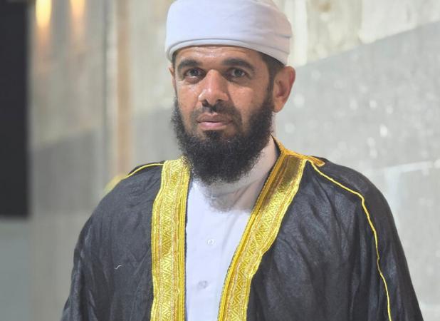 امام جمعه اهل سنت اوز فارس:اکنون وظیفه ما پیگیری انتقام شهداست