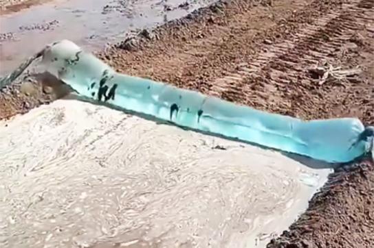 ترفند هوشمندانه کشاورزان چینی برای آبیاری زمین‌هایشان