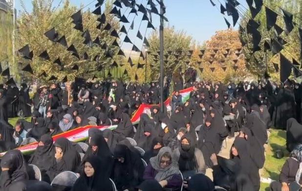 پانزده سال استمرار آیین سوگواری در میدان فاطمیه شاهین‌ویلا