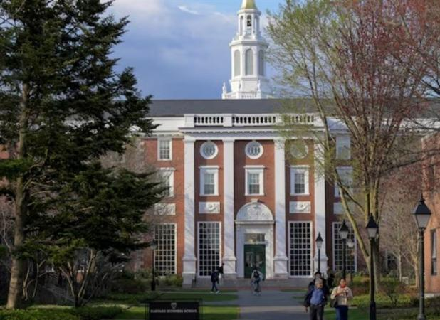 مخالفت روسای دانشگاه‌های آمریکا با سیاست‌های ترامپ