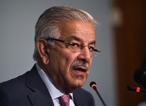 وزیر دفاع پاکستان: طالبان با هدایت هند علیه ما می‌جنگد