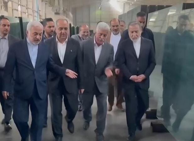 بازدید وزیر امور خارجه از خط تولید کارخانه شیشه آذر