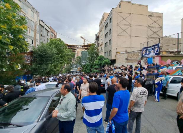 عشق به آبی، سعادت‌آباد را متشنج کرد