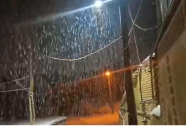 بارش شدید شبانه برف در تکاب