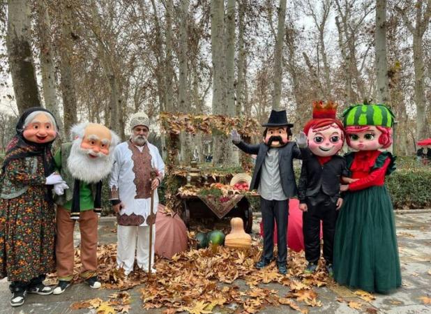 اجرای جشنواره یلدا در مناطق ۲۲ گانه تهران