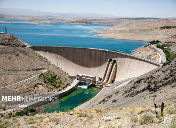 صادقی: ۲۰ هکتار از اراضی تملیکی سد زاینده‌رود آزادسازی شد