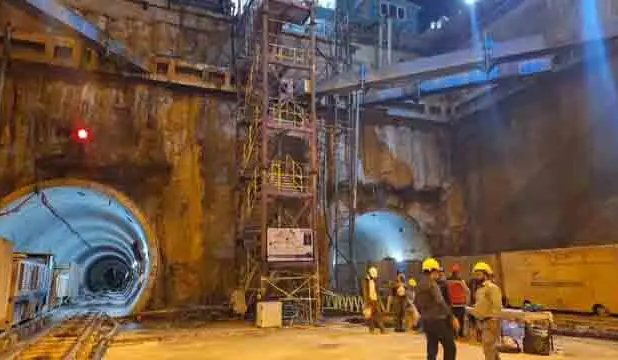 پشت پرده عبور مترو شیراز از حریم حافظیه