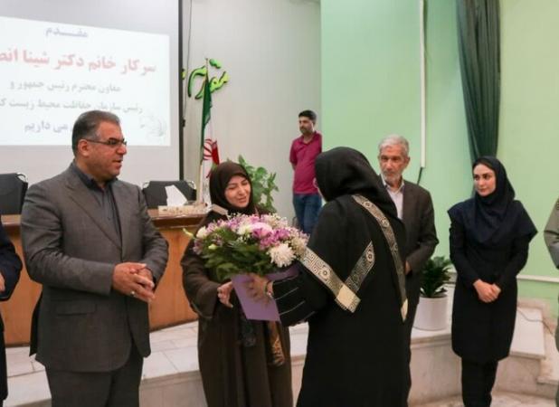 دیدار شینا انصاری با محیط‌بانان استان سمنان