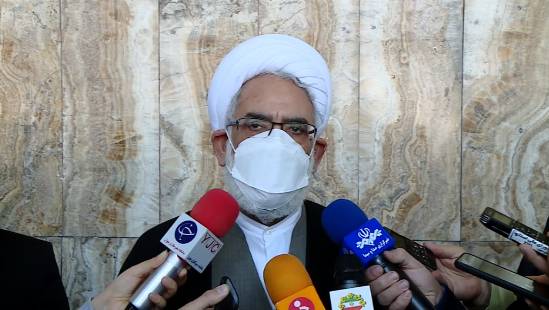 مطالبات بانک‌ها نباید به تعطیلی تولید منجر شود