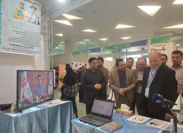 افتتاح نمایشگاه «ایران من» در سمنان / غرفه‌ جهاد دانشگاهی میزبان دانشجویان جدیدالورود