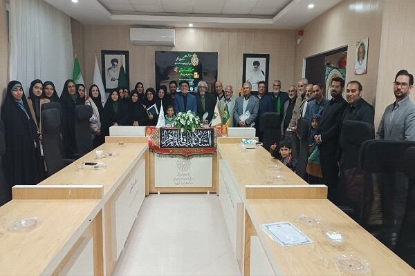 برگزاری نشست «کتاب و شعر فاطمی»؛ همنشینی قلم، شعر و اندیشه