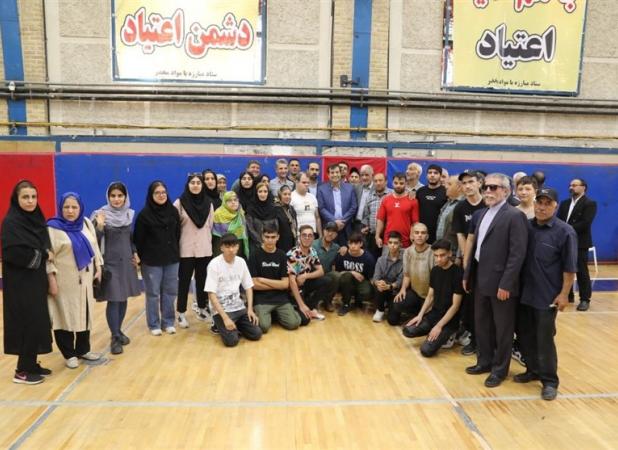 دستور دنیامالی برای اصلاح پیست تارتان و کفپوش ورزشگاه هرندی