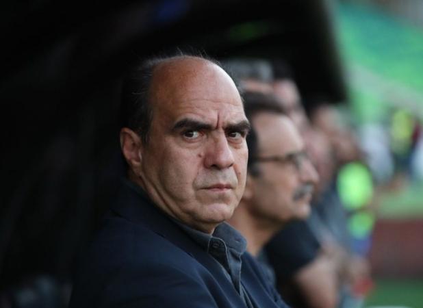 عالمی: پرسپولیس وزیر سابق را گردن نمی‌گیرد/صداوسیما نامه نزد