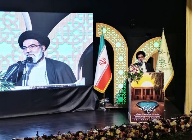 رضوی: ظرفیت‌های زادگاه امام راحل پشتوانه برکات فرهنگی خمین است