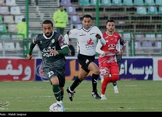 خسروی: داور بازی ذوب‌آهن - پرسپولیس قمار کرد!