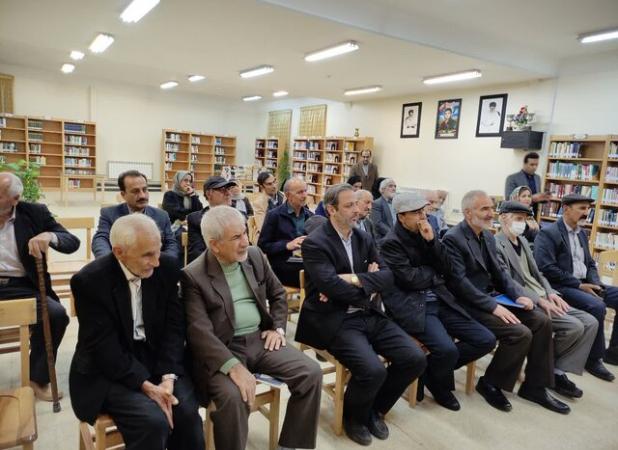 رئیس فرهنگ و ارشاد اسلامی شهرستان:«فرهنگ عامیانه مردمان ملایر» کتاب شاخص سال در ملایر شد