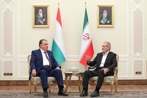 رئیس جمهور تاجیکستان با پزشکیان دیدار کرد