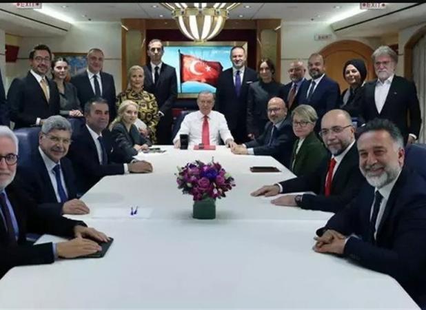 اردوغان: با ترامپ درباره روابط دو جانبه، همکاری‌های دفاعی و غزه گفتگو کردم