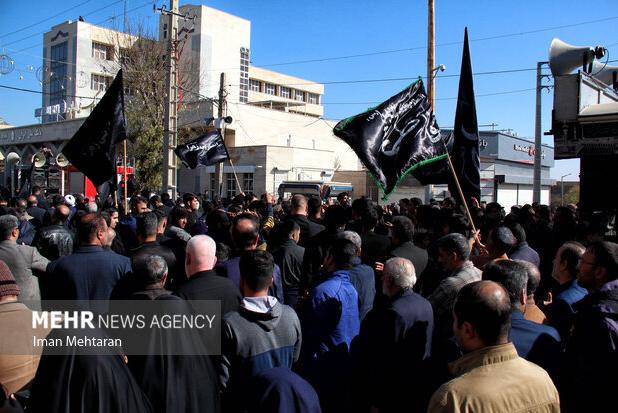دسته عزاداری حضرت زهرا(س) در سرپل‌ذهاب
