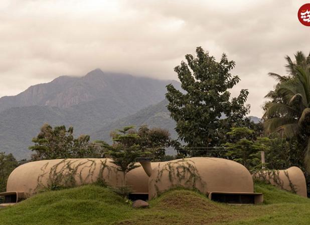 معماری استثنایی خانه‌ای با حال و هوای «غار»