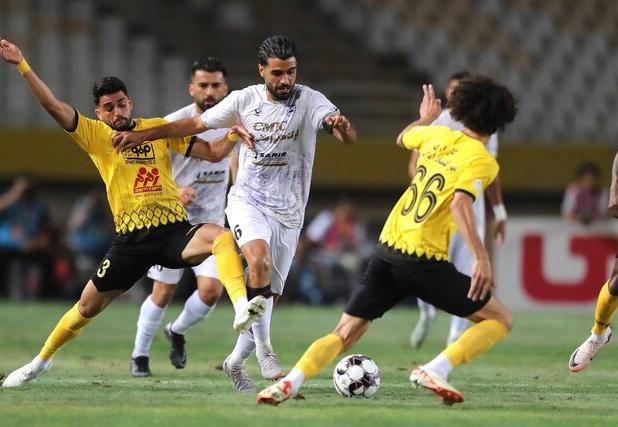 جنگ صدرنشین و شگفتی‌ساز لیگ در یکی از تعیین‌کننده‌ترین بازی‌های نیم‌فصل