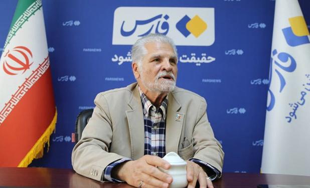 دریادار دوم  برای پیدا کردن حلقه ازدواج گروهبان غواصی کرد