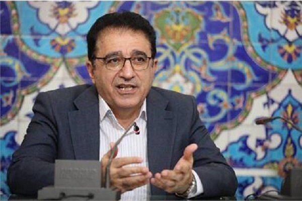 توضیحات قادر آشنا درباره تفویض اختیارات آیین‌نامه ساماندهی مد و لباس