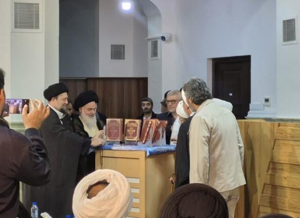 کتاب هفت‌جلدی «مفتاح الهدایه فی شرح تحریر الوسیله» در قم رونمایی شد